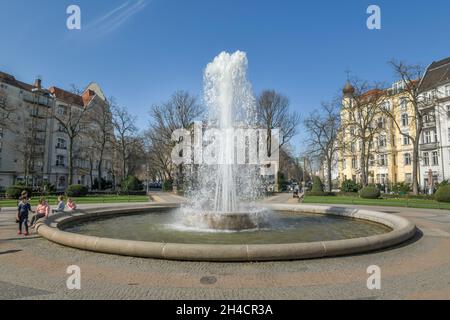 Brunnen, Viktoria-Luise-Platz, Schöneberg, Berlin, Deutschland Stock Photo