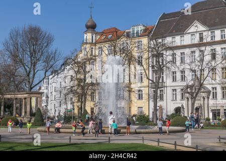 Brunnen, Viktoria-Luise-Platz, Schöneberg, Berlin, Deutschland Stock Photo