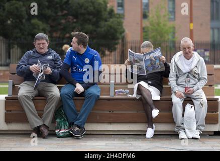 Leicester City fans ahead of their team's victory parade through Leicester city centre as the Foxes celebrate winning Barclays Premier League 2015/16 for the first time in their 132-year history on May 16, 2016. Stock Photo