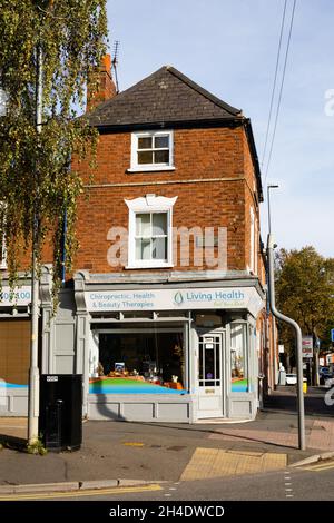 Birthplace of Britains first female Prime Minister, Margaret Thatcher, above her fathers grocer shop. Broad St North Parade junction.Grantham, Lincs Stock Photo