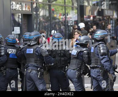 Riot police officers take position as they face anti-fascist activists during a rally on May Day, only six days before French general elections next Sunday May 7.Picture dated: Monday May 1, 2017. Photo credit should read: Isabel Infantes / EMPICS Entertainment. Stock Photo