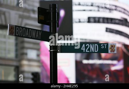 A sign post pointing at 42nd Street The Musical on Picadilly in London. Picture dated: Wednesday August 1, 2018. Photo credit should read: Isabel Infantes / EMPICS Entertainment. Stock Photo