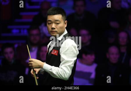 Ding Junhui during day two of the 2019 Dafabet Masters at Alexandra Palace, London. Picture dated: Monday January 14, 2019. Photo credit should read: Isabel Infantes / EMPICS Entertainment. Stock Photo