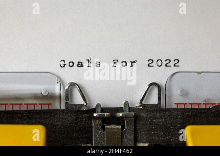 Goals for 2022 written on an old typewriter Stock Photo