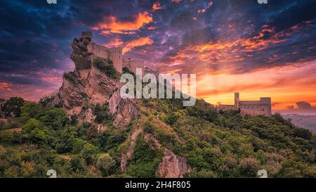 Ancient rock hamging Roccascalegna Castle, Abruzzo, Italy Stock Photo