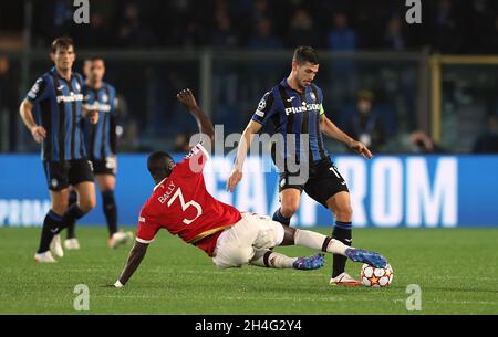 Manchester United's Eric Bailly tackles Atalanta’s Remo Freuler during the UEFA Champions League, Group F match at the Gewiss Stadium, Bergamo. Picture date: Tuesday November 2, 2021. Stock Photo