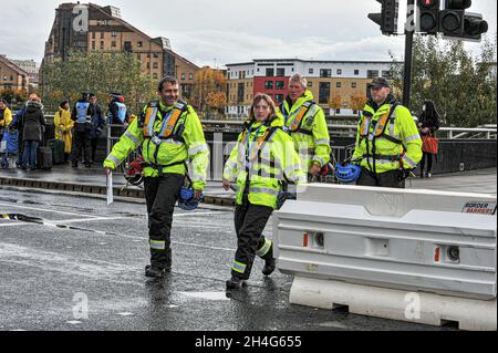 Glasgow, UK. 31st Oct, 2021. Members of the UK Coastguard are seen returning from patrols on the River Clyde, during the opening day of COP26 hosted in Glasgow from Saturday, 31st of October to 12th of November.COP26 is a convention by the United Nations to bring nations and countries from around the world to discuss how to deal with climate change and what can the nations do to try and minimise it or do to combat it. Credit: SOPA Images Limited/Alamy Live News Stock Photo