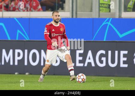 Bergamo, Italy. 02nd Nov, 2021. Luke Shaw (23) of Manchester United during the UEFA Champions League, Group F football match between Atalanta BC and Manchester United on November 2, 2021 at Gewiss Stadium in Bergamo, Italy - Photo: Nigel Keene/DPPI/LiveMedia Credit: Independent Photo Agency/Alamy Live News Stock Photo