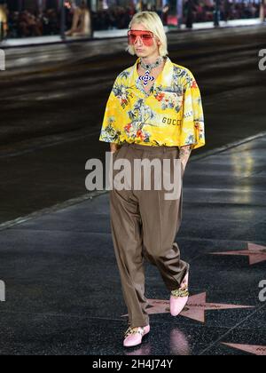 Hollywood, United States. 02nd Nov, 2021. HOLLYWOOD, LOS ANGELES, CALIFORNIA, USA - NOVEMBER 02: A model walks the runway at the Gucci Love Parade on the Hollywood Walk of Fame on Hollywood Boulevard outside the TCL Chinese Theatre IMAX on November 2, 2021 in Hollywood, Los Angeles, California, United States. (Photo by Image Press Agency/Sipa USA) Credit: Sipa USA/Alamy Live News Stock Photo