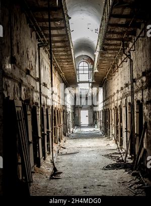 corridor of cells eastern state penitentiary Stock Photo