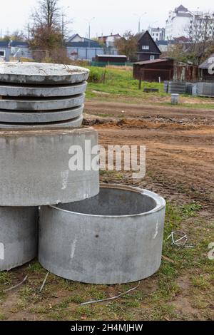 Gray Round Rcc Ring Cement Concrete And Diameter 1000mm, Height 600mm For  Industrial Usage Dimension(l*w*h): 50x20x20 Millimeter (mm) at Best Price  in Nashik | Shubham Cement Pipe Company