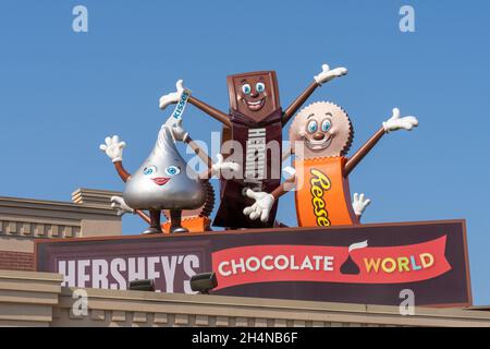 Hershey, Pennsylvania- October 15, 2021: Hershey Candy Characters Greet Visitors at Hershey's Chocolate World Stock Photo