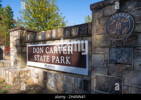 Don Carter State Park in Gainesville, Georgia, is the first state park on 38,000-acre Lake Lanier where the Chattahoochee River meets the lake. (USA) Stock Photo
