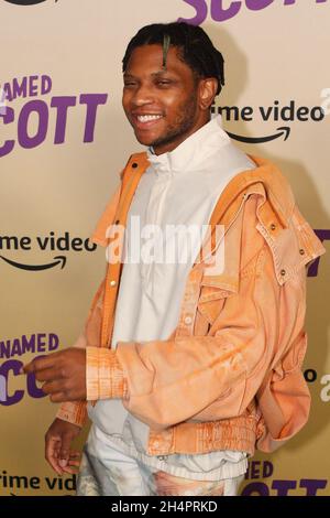 Los Angeles, USA. 03rd Nov, 2021. Gallant arrives at the premiere of A MAN NAMED SCOTT at The Hammer Museum in Los Angeles, California on November 3, 2021. (Photo by Conor Duffy/Sipa USA) Credit: Sipa USA/Alamy Live News Stock Photo