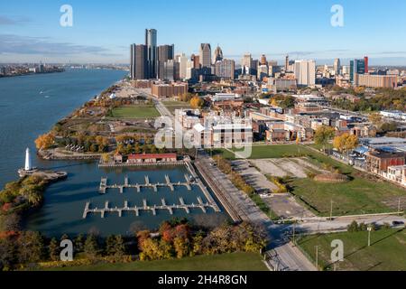 Detroit, Michigan - Downtown Detroit and the Detroit River. In the foreground, along the river, is Milliken State Park and Harbor. Stock Photo
