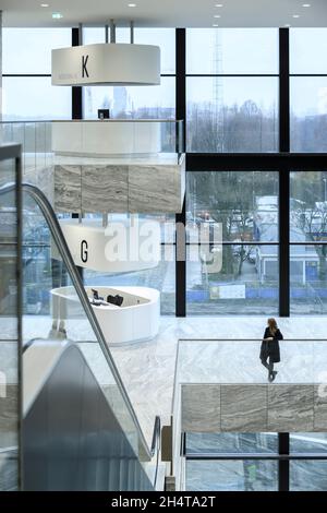 Multi level interior atrium view. Courthouse Amsterdam, Amsterdam, Netherlands. Architect: KAAN, 2021. Stock Photo