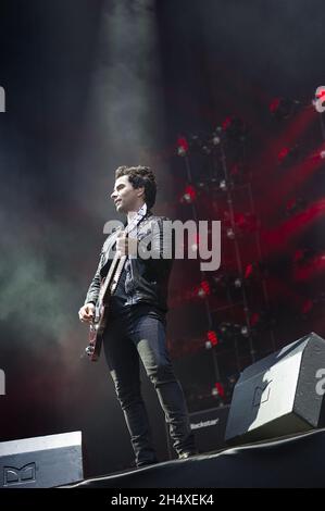 Kelly Jones of Stereophonics performs on day 1 of the V Festival on August 17, 2013 in Weston Park, England. Stock Photo