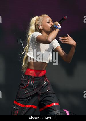 Abra performs on stage on day 2 of All Points East festival in Victoria ...
