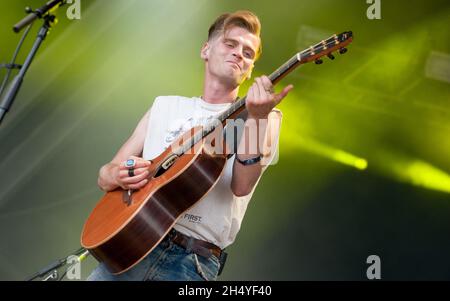 Alfie Hudson-Taylor of Hudson Taylor performs on stage on day 1 of Standon Calling Festival on July 27, 2018 in Standon, England. Picture date: Friday 27 July, 2018. Photo credit: Katja Ogrin/ EMPICS Entertainment. Stock Photo