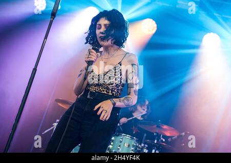 Heather Baron-Gracie of Pale Waves performs on stage on day 1 of Standon Calling Festival on July 27, 2018 in Standon, England. Picture date: Friday 27 July, 2018. Photo credit: Katja Ogrin/ EMPICS Entertainment. Stock Photo