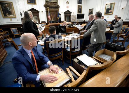 Kenosha, Wisconsin, USA. 5th Nov, 2021. Attorneys in the Kyle Rittenhouse trial prepare for the morning at the Kenosha County Courthouse in Kenosha, Wis., on Friday, Nov. 5, 2021. (Credit Image: © Sean Krajacic/The Kenosha News-POOL via ZUMA Press Wire) Credit: ZUMA Press, Inc./Alamy Live News Stock Photo