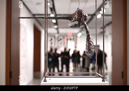 New York, USA. 05th Nov, 2021. Alberto Giacometti's “Le New” sculpture at the press preview for Sotheby's Marquee Evening Sales starring the Macklowe Collection, New York, NY, November 5, 2021. The collection of 35 lots includes paintings by Money, Frida Kahlo, Andy Warhol is estimated to bring in more than $400M on November 15. (Photo by Anthony Behar/Sipa USA) Credit: Sipa USA/Alamy Live News Stock Photo
