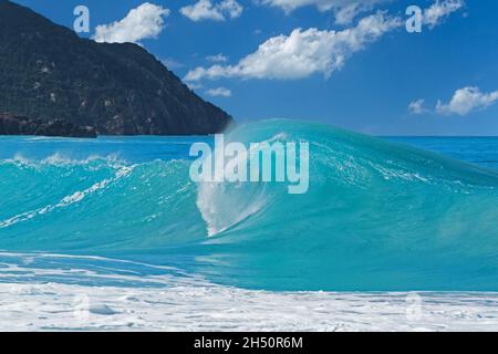 Big wave breaking on the beach at Josiah's Bay, surfing paradise on the island Tortola, British Virgin Islands, Lesser Antilles, Caribbean Sea Stock Photo