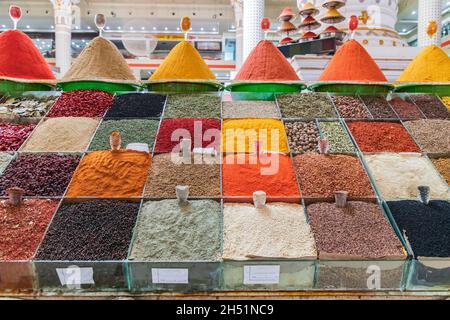 Dushanbe, Tajikistan. Spices for sale at the Mehrgon Market in Dushanbe. Stock Photo