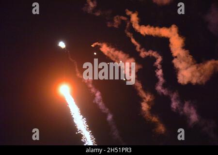 05/11/2021 PLA Royal Terrace Pier Gravesend UK. Bonfire Night fireworks above Port of London Authority’s Royal Terrace Pier by the River Thames. Stock Photo