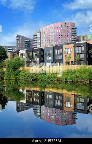 UK, West Yorkshire, Leeds, Echo Central and Aire Lofts Apartments next ...