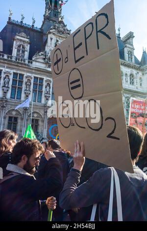 Paris, France, French NGO's, Climate Crisis Demonstration, Counter Demonstrator with Pro-Nuclear Energy Sign, slogan of climate activists Stock Photo