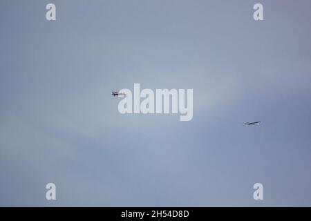 G-CLPV Alexander Schleicher ASK-21 2-seater glider towed for release,   landing at Upavon Airfield, home of the British Army Gliding Club (WYVERN) Stock Photo