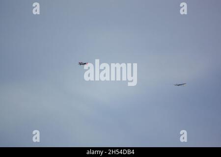 G-CLPV Alexander Schleicher ASK-21 2-seater glider towed for release,   landing at Upavon Airfield, home of the British Army Gliding Club (WYVERN) Stock Photo