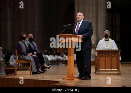 Washington, United States. 05th Nov, 2021. Former U.S. Deputy Secretary of State Richard L. Armitage speaks during the funeral service honoring the late Gen. Colin Powell at Washington National Cathedral, November 5, 2021 in Washington, DC Credit: Laura Buchta/U.S. Army/Alamy Live News Stock Photo
