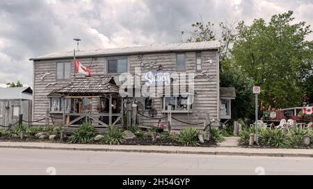 Port Dover, Canada - August 3, 2021: View at the local art and gift store in Port Dover on Lake Erie, Ontario, Canada. Stock Photo