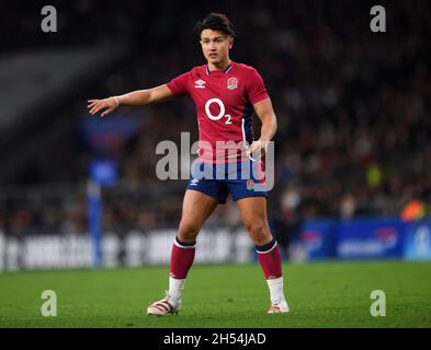 06 November 2021 - England v Tonga - Autumn International - Twickenham Stadium  England's Marcus Smith during the match at Twickenham . Picture Credit : © Mark Pain / Alamy Live News Stock Photo