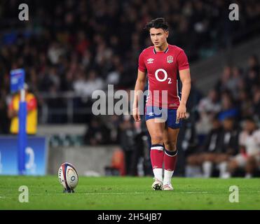 06 November 2021 - England v Tonga - Autumn International - Twickenham Stadium  England's Marcus Smith during the match at Twickenham . Picture Credit : © Mark Pain / Alamy Live News Stock Photo