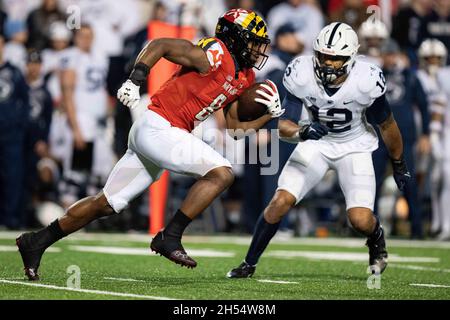 Maryland Terrapins running back Tayon Fleet-Davis (8) runs with the ...