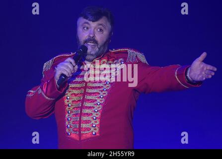 Chad Doreck as Celebrity Ring Master for the Big Apple Circus Photo  (2008-01-03)