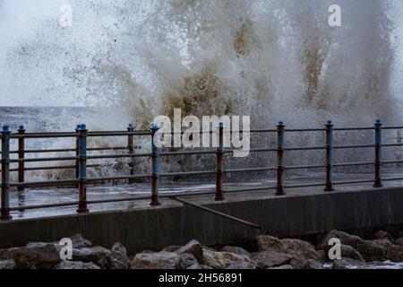 Heysham, Lancashire, U Nited Kingdom. 7th Nov, 2021. Wave Breaking over the Fishing Breakwater at Heysham during this afternoons High Tide Credit: PN News/Alamy Live News Stock Photo