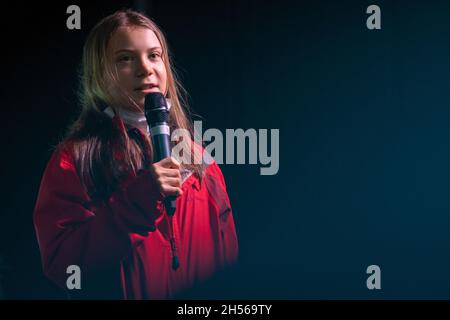 Greta Thunberg - giving a speech in George Square on 5 November 2021 after marching with Fridays For Future during COP26, Glasgow, Scotland, UK Stock Photo
