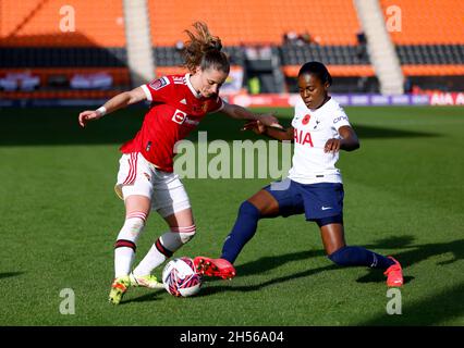 Manchester United's Ona Batlle (left) and Tottenham Hotspur's Jessica Naz battle for the ball during the Barclays FA Women's Super League match at The Hive, London. Picture date: Sunday November 7, 2021. Stock Photo