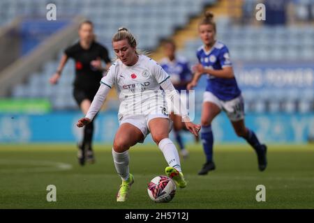 LEICESTER, GBR. 7TH NOV 2021. Lauren Hemp of Manchester City during the Barclays FA Women's Super League match between Leicester City and Manchester City at the King Power Stadium, Leicester on Sunday 7th November 2021. (Credit: James Holyoak | MI News) Credit: MI News & Sport /Alamy Live News Stock Photo