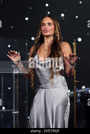 Miami, United States Of America. 06th Nov, 2021. MIAMI, FL- NOV 6: Actress Gabrielle Anwar is seen on stage during the 26th Annual InterContinental Make-A-Wish Ball in on November 6, 2021 in Miami, Florida. (Photo by Alberto E. Tamargo/Sipa USA) Credit: Sipa USA/Alamy Live News Stock Photo