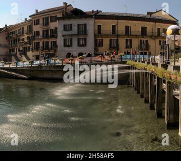Lakefront at Omegna, Lago d'Orta, showing fountains Stock Photo - Alamy