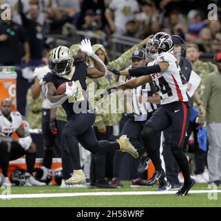 New Orleans, United States. 07th Nov, 2021. Atlanta Falcons linebacker  Deion Jones (45) flushes New Orleans Saints quarterback Trevor Siemian (15)  out of the pocket at the Caesars Superdome in New Orleans