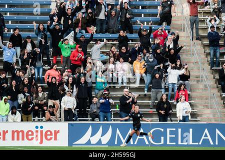 Bridgeview, United States. 07th Nov, 2021. Chicago Red Stars fans celebrate the go ahead goal during the match on November 7th, 2021 at Seat Geek Stadium Shaina Benhiyoun/SPP Credit: SPP Sport Press Photo. /Alamy Live News Stock Photo