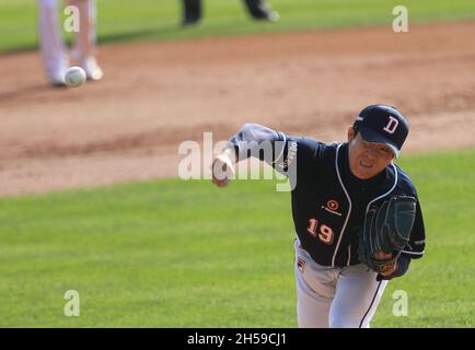 Doosan Bears continue to hold out for Jose Fernandez