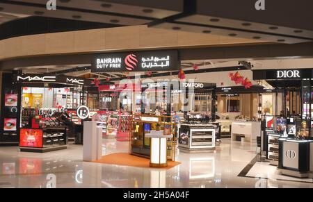 Duty Free shopping,handbags, and luxury goods for sale at departure lounge,  Bahrain International Airport, Bahrain, Middle East Stock Photo - Alamy