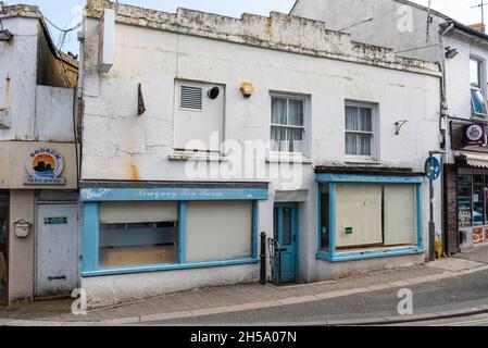 A closed and run down building in Newquay Town centre in Cornwall. Stock Photo